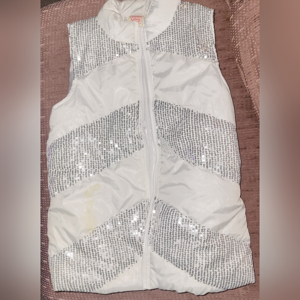 Girls sequin vest size M (7/8) brand new never been worn .